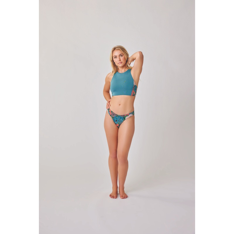 CARVE DESIGNS SANITAS REVERSIBLE BOTTOM – JARDIN/HYDRO