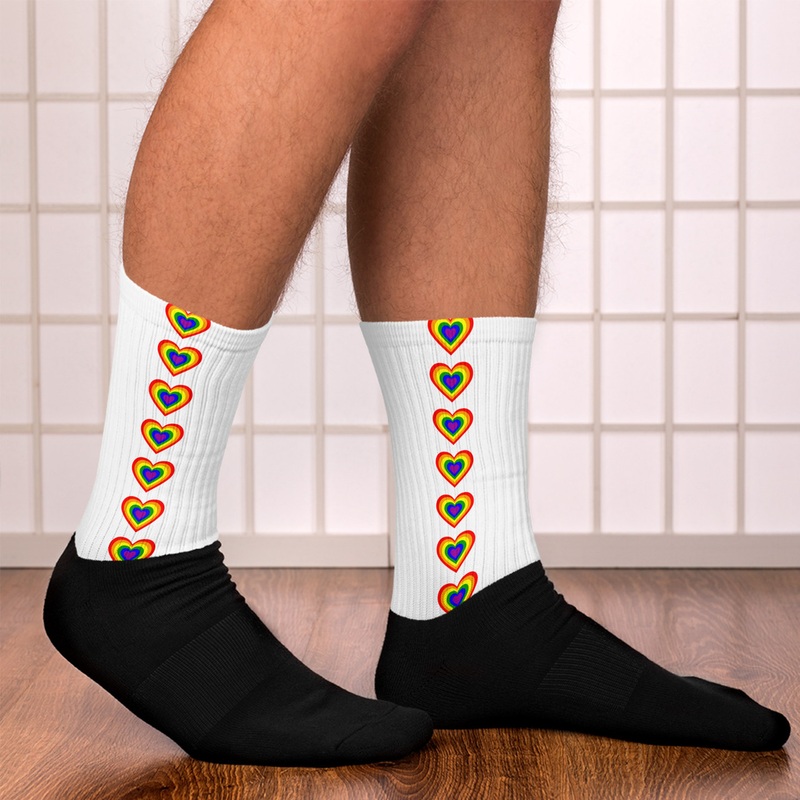 WTees Rainbow Hearts Socks White