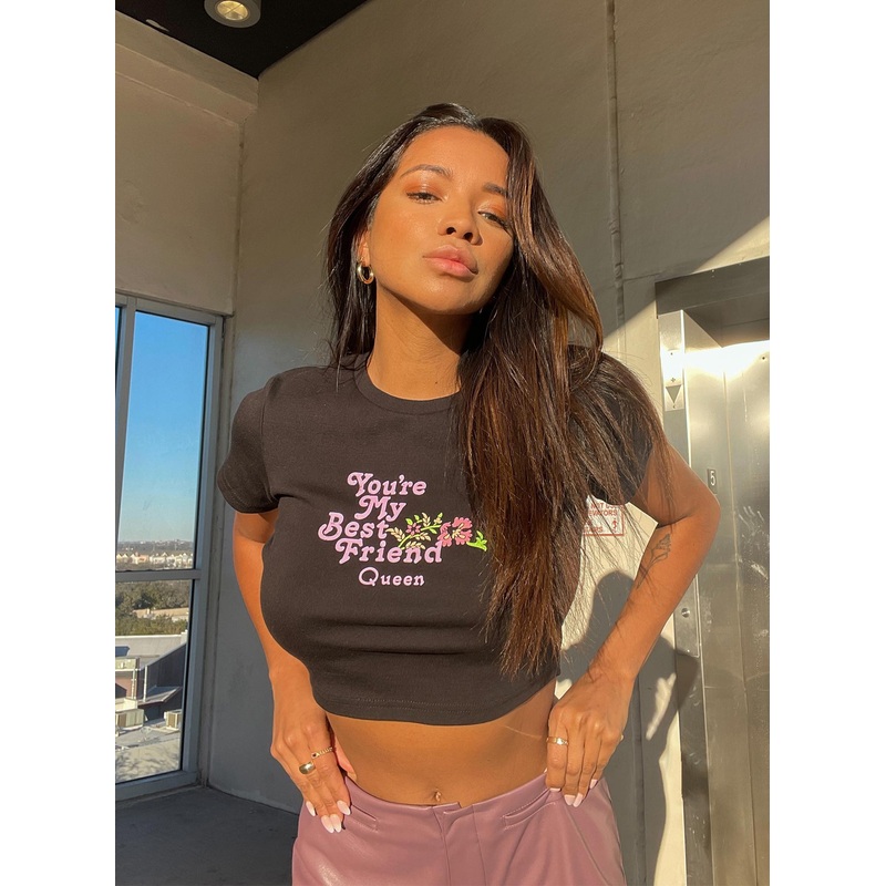 Queen You’re My Best Friend Cropped Tee Black