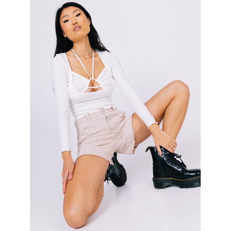 Hadley Mid Rise Shorts Beige
