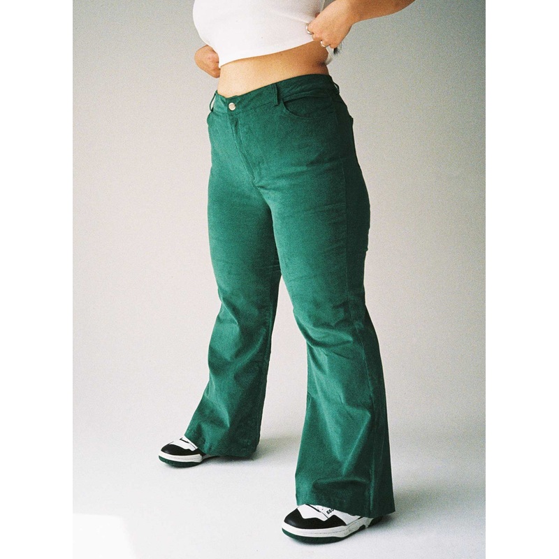 Nadia Pants Green Curve