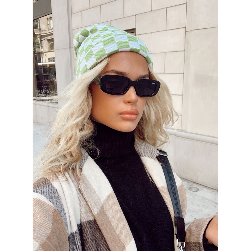 Play The Game Beanie Green / White