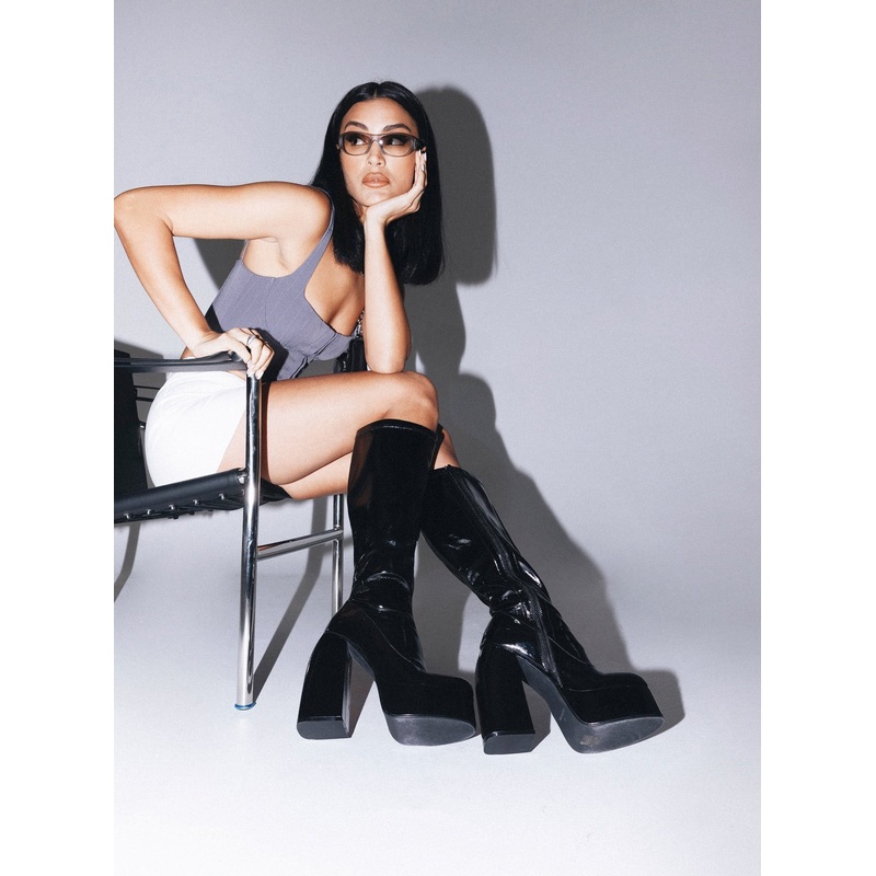 Temptation Boots Black