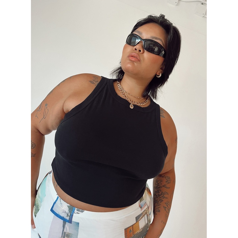 Classic Tank Top Black Curve