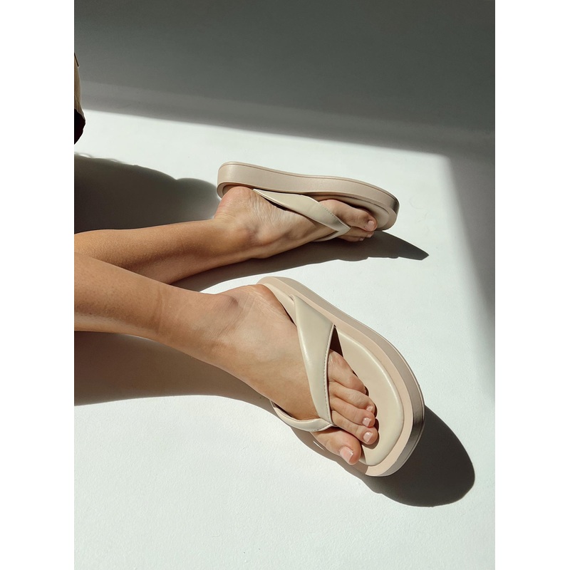 Halsey Sandals Beige