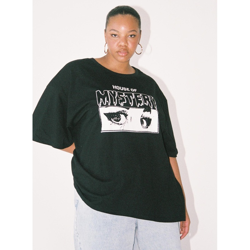 House Of Mystery Oversized Tee Black Curve
