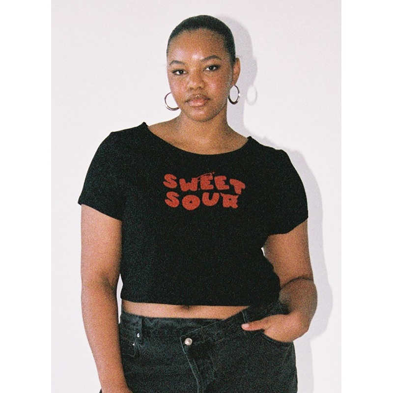 Sweet N Sour Tee Black / Red Curve