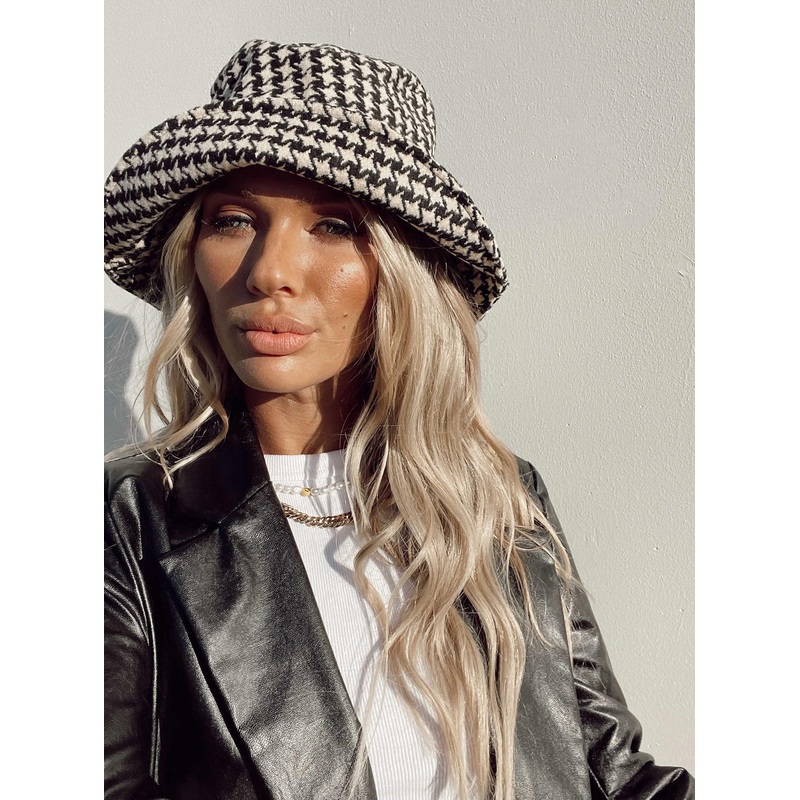 Autumns Day Bucket Hat B&W Houndstooth