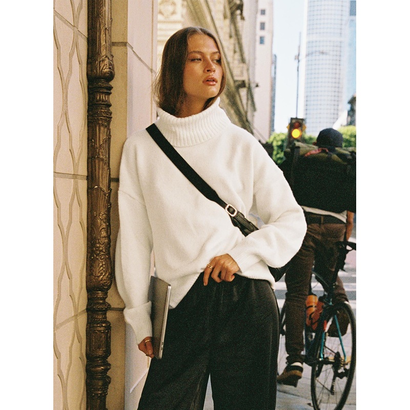 Oswin Turtleneck Jumper White