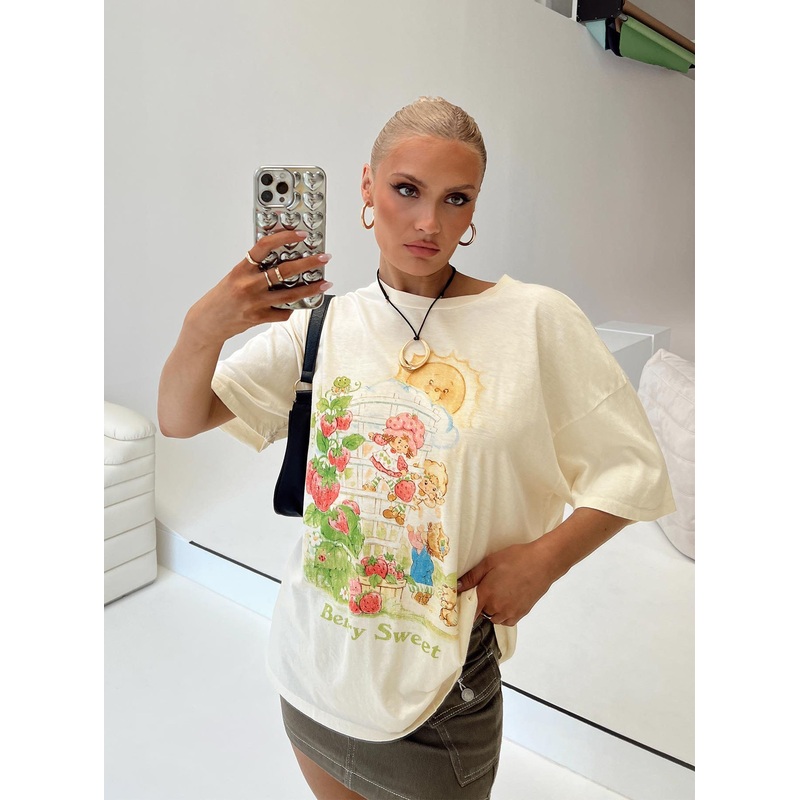 Berry Sweet Oversized Tee Cream