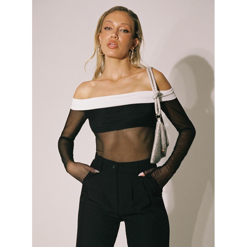 Pillar Off The Shoulder Top Black / White