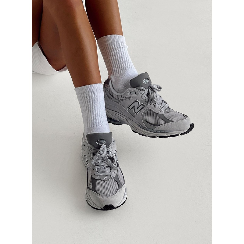 New Balance M2002 Grey