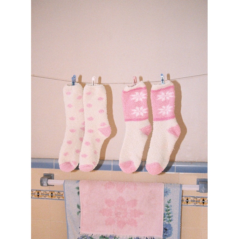 Winter Wonderland Socks White / Pink