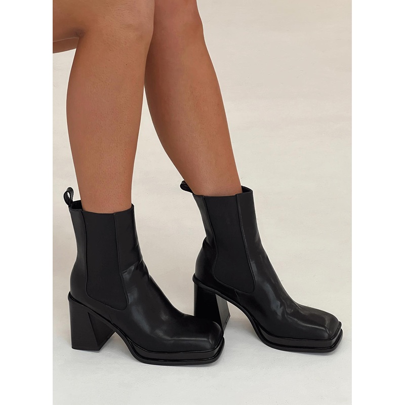 Iona Boots Black