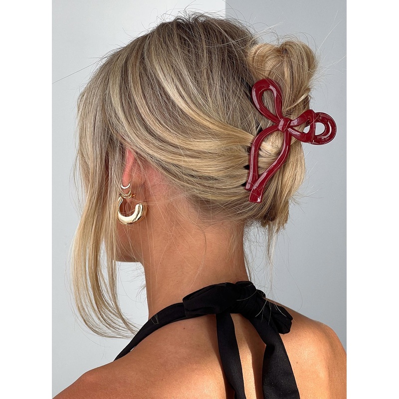 With A Bow Hair Clip Red