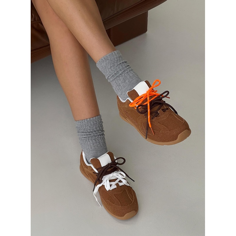 Extra Mile Sneakers Brown