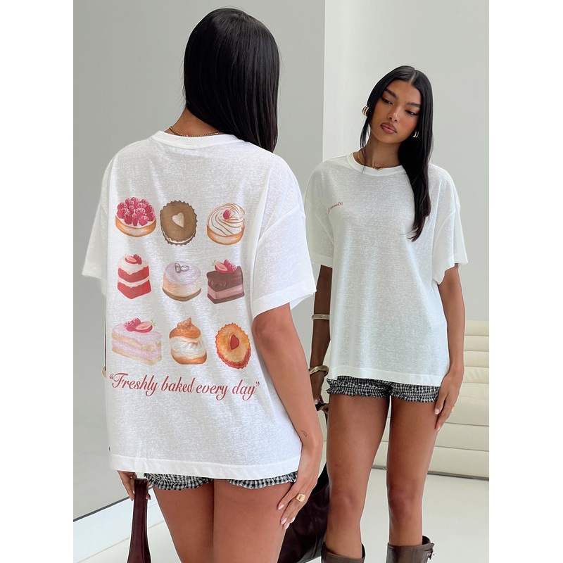 Bakery Caked Oversized Tee Cream