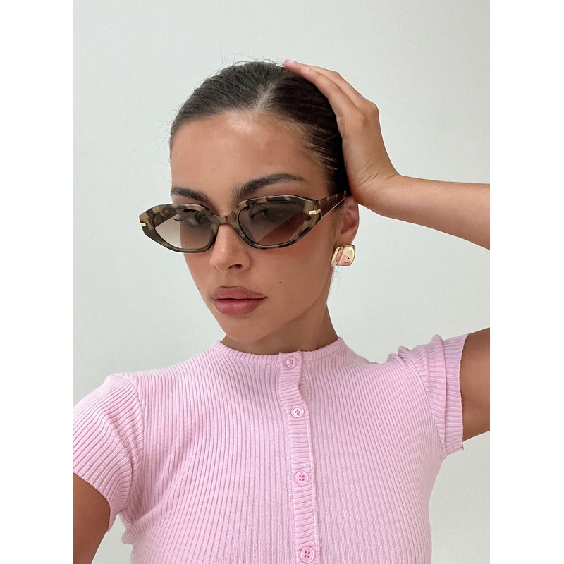 Sunbathing Sunglasses Tort