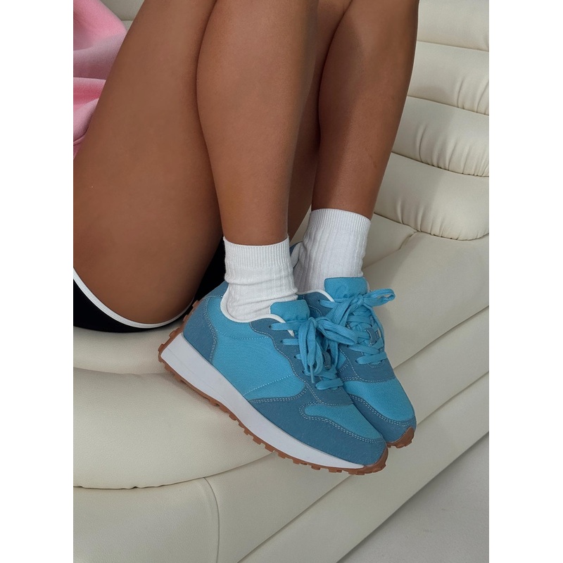 High Speed Sneakers Blue