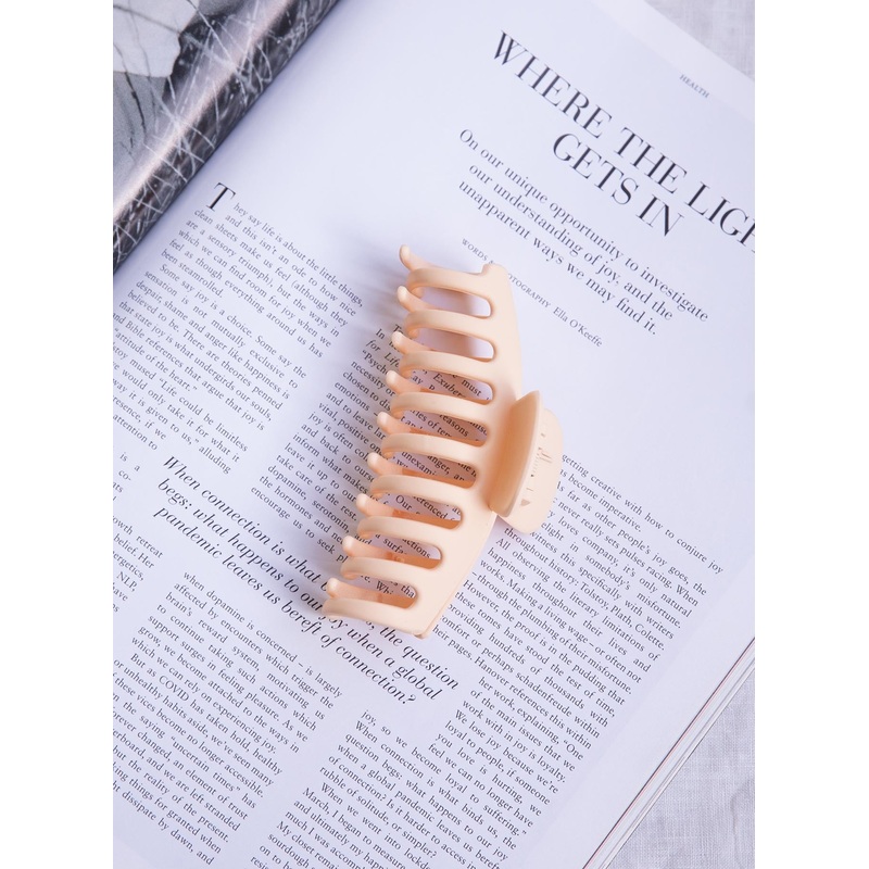 Watch Me Hair Clip Buttercream
